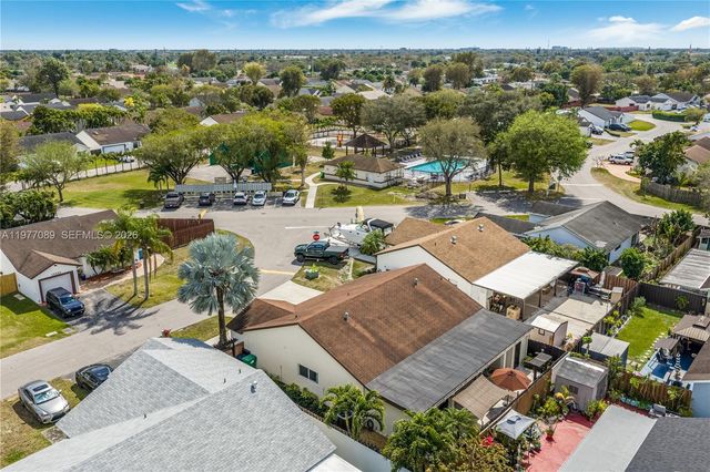 13334 SW 115th Ct, Unincorporated Dade County, FL 33176