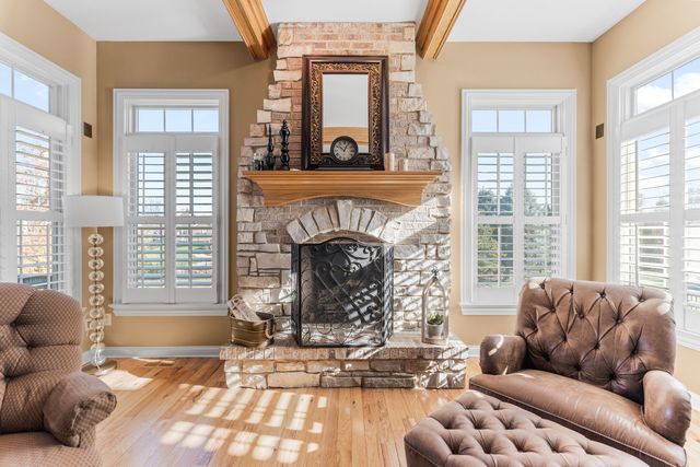 3N943 Ralph Waldo Emerson Lane, St. Charles, IL 60175