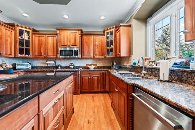 3N943 Ralph Waldo Emerson Lane, St. Charles, IL 60175