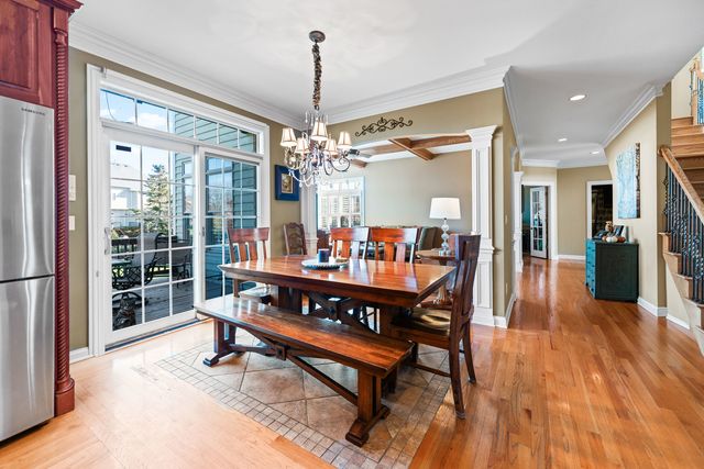 3N943 Ralph Waldo Emerson Lane, St. Charles, IL 60175