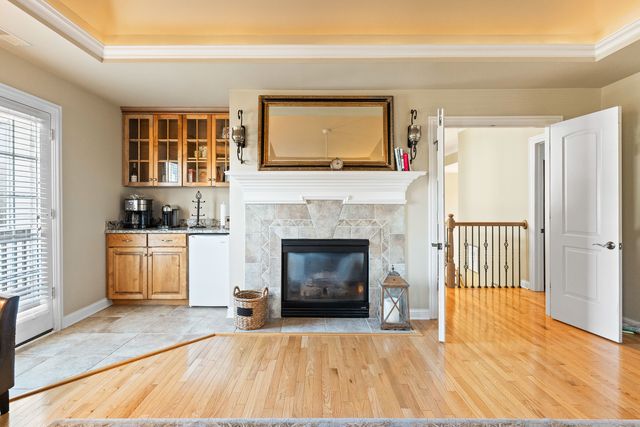 3N943 Ralph Waldo Emerson Lane, St. Charles, IL 60175