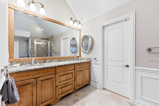 3N943 Ralph Waldo Emerson Lane, St. Charles, IL 60175