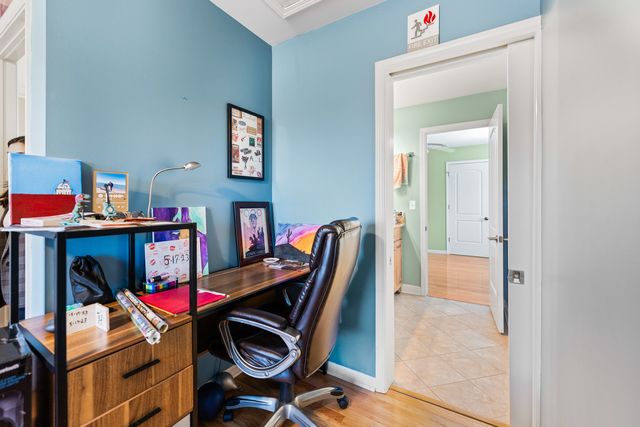 3N943 Ralph Waldo Emerson Lane, St. Charles, IL 60175