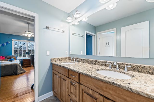 3N943 Ralph Waldo Emerson Lane, St. Charles, IL 60175