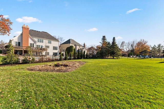 3N943 Ralph Waldo Emerson Lane, St. Charles, IL 60175