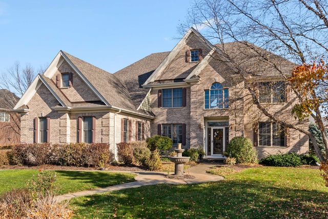 3N943 Ralph Waldo Emerson Lane, St. Charles, IL 60175