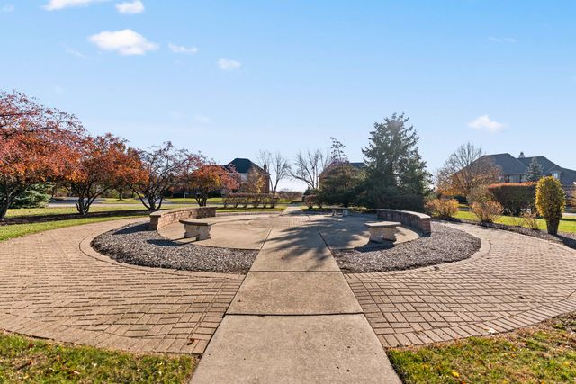 3N943 Ralph Waldo Emerson Lane, St. Charles, IL 60175