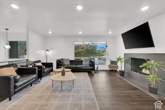 6225 S LORREEN DR, Murray, UT 84121