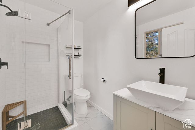 6225 S LORREEN DR, Murray, UT 84121