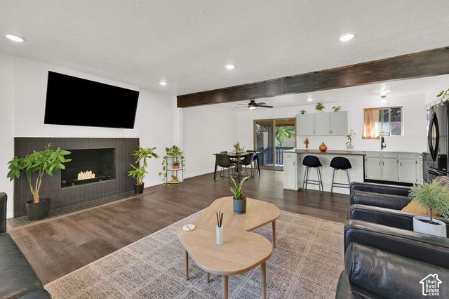 6225 S LORREEN DR, Murray, UT 84121