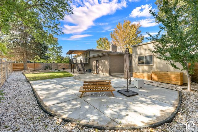 6225 S LORREEN DR, Murray, UT 84121