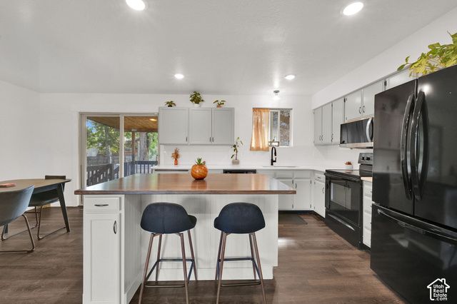 6225 S LORREEN DR, Murray, UT 84121