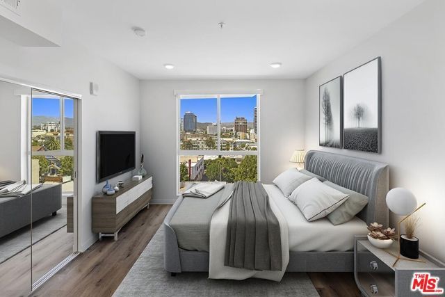 2783 Francis Avenue 507, Los Angeles, CA 90005