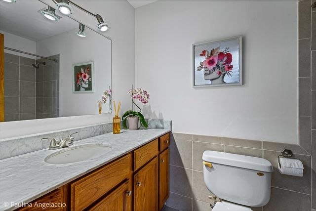 25225 N Virginia Avenue N, Lake Zurich, IL 60047