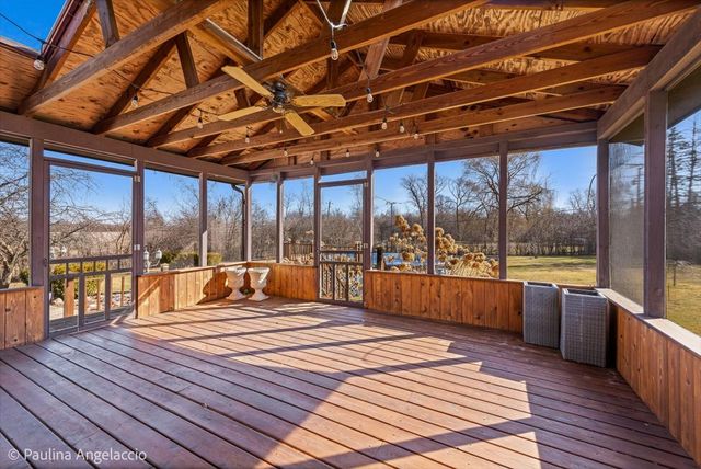 25225 N Virginia Avenue N, Lake Zurich, IL 60047