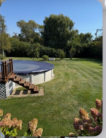 25225 N Virginia Avenue N, Lake Zurich, IL 60047