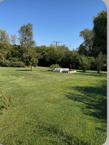 25225 N Virginia Avenue N, Lake Zurich, IL 60047