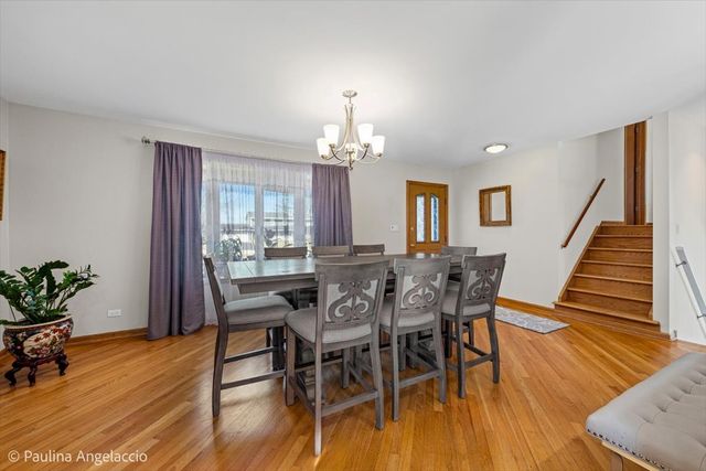 25225 N Virginia Avenue N, Lake Zurich, IL 60047