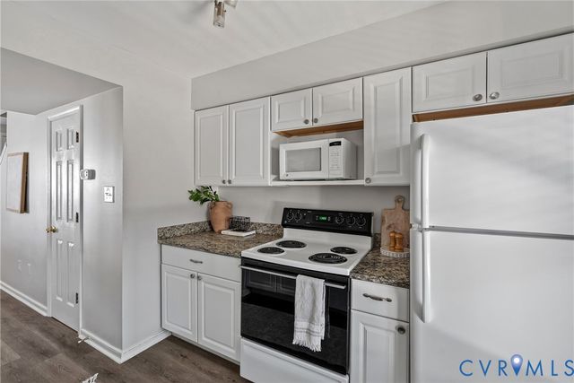 130 Arlington Sq, Ashland, VA 23005