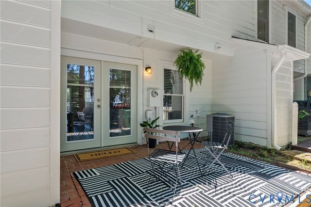 130 Arlington Sq, Ashland, VA 23005