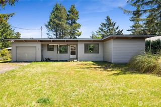 324 Mizzen Avenue NW, Ocean Shores, WA 98569