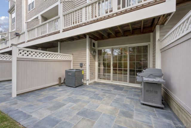 1403 Pondcrest Lane, White Plains, NY 10607