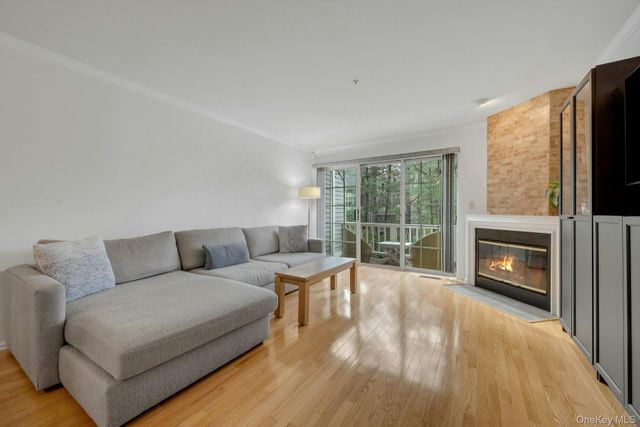 1403 Pondcrest Lane, White Plains, NY 10607