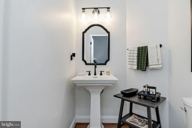 413 CLAYTON LN, Alexandria, VA 22304