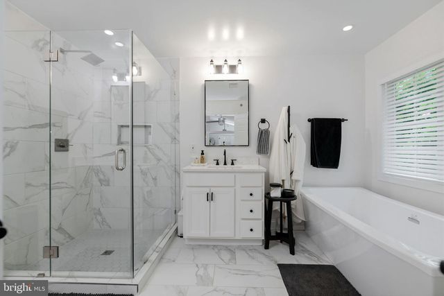413 CLAYTON LN, Alexandria, VA 22304