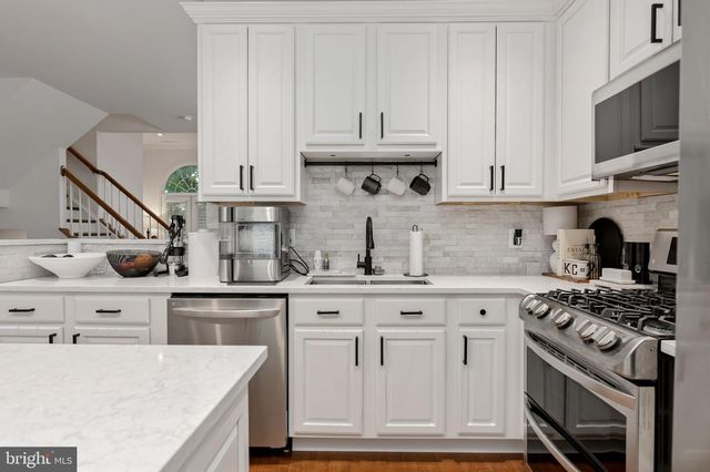 413 CLAYTON LN, Alexandria, VA 22304