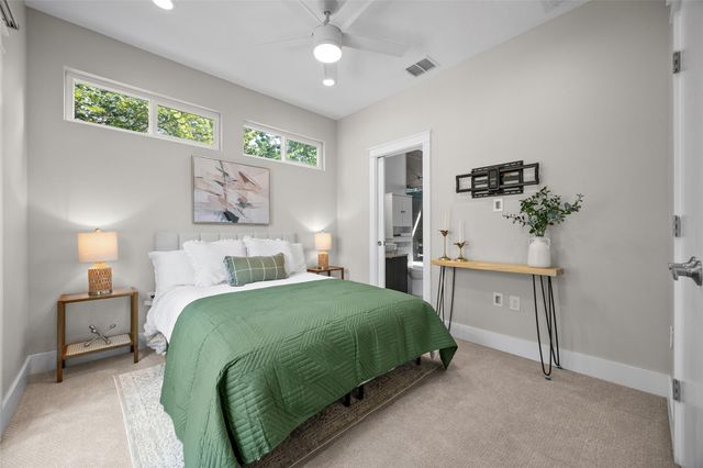1609 Deloney ST B, Austin, TX 78721