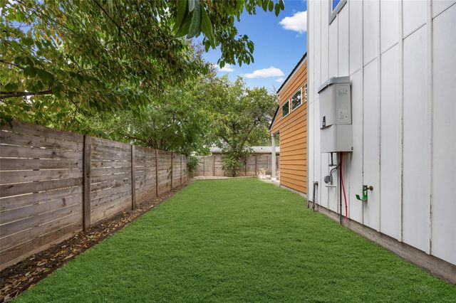 1609 Deloney ST B, Austin, TX 78721