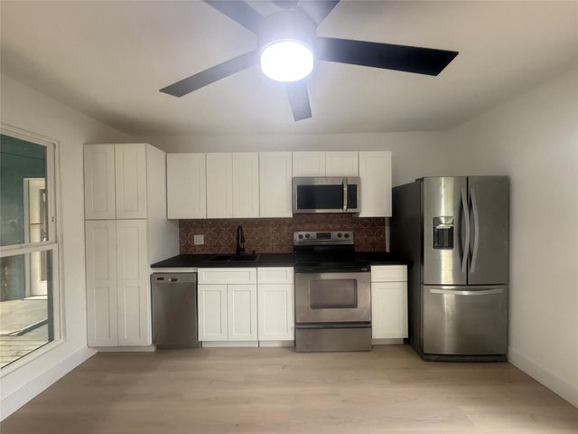 5903 Nancy DR B, Austin, TX 78745