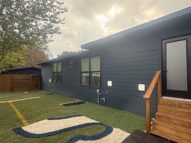 5903 Nancy DR B, Austin, TX 78745