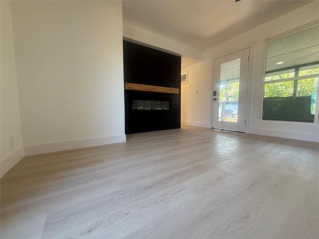 5903 Nancy DR B, Austin, TX 78745