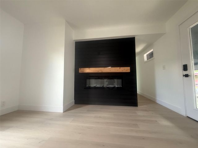 5903 Nancy DR B, Austin, TX 78745