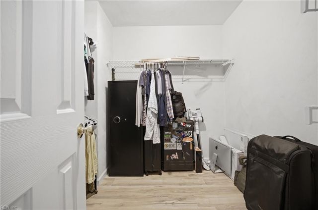 987 Bells Mill RD, Chesapeake, VA 23322