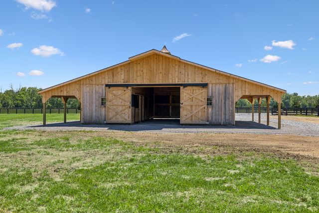 2077 Wilson Pike, Franklin, TN 37067