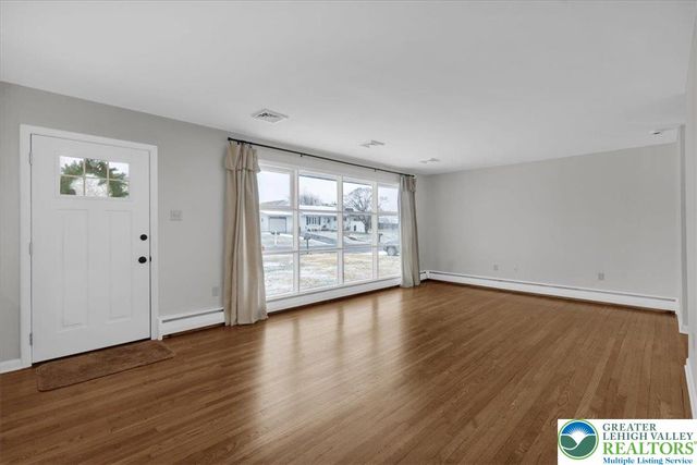 4020 West Linden Street, South Whitehall Twp, PA 18104