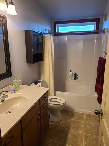 225 Maple Point Boulevard, Mapleton, ND 58059