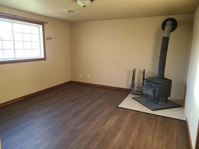 225 Maple Point Boulevard, Mapleton, ND 58059