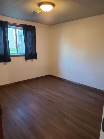 225 Maple Point Boulevard, Mapleton, ND 58059