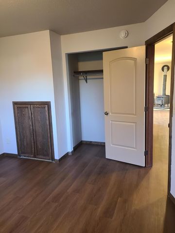 225 Maple Point Boulevard, Mapleton, ND 58059