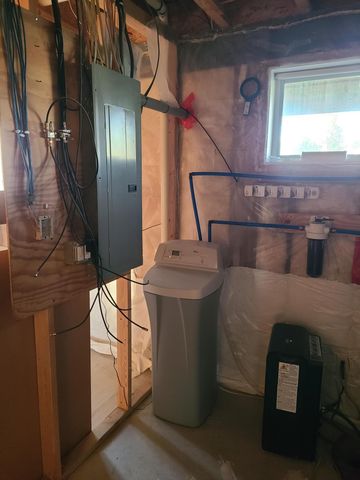 225 Maple Point Boulevard, Mapleton, ND 58059