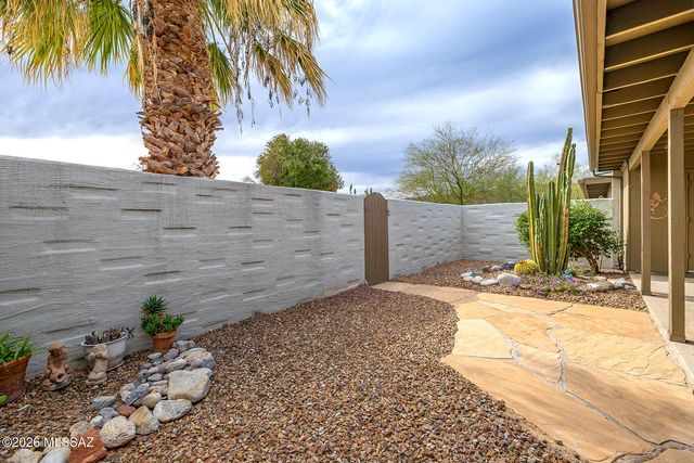 7456 E Covey Drive, Tucson, AZ 85750