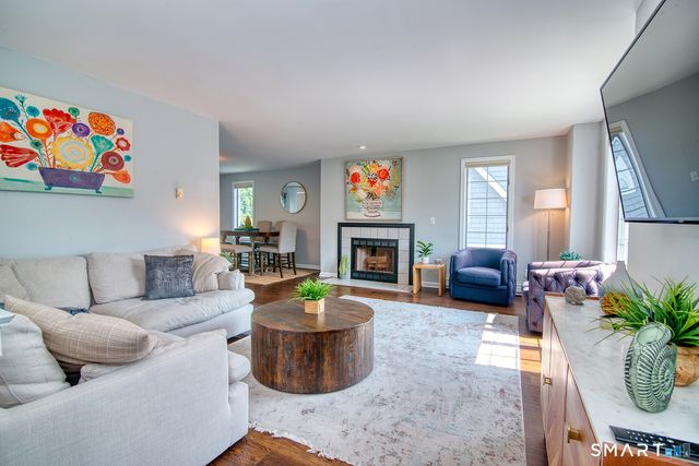 12 Middlefield Street, Groton, CT 06340