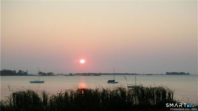 12 Middlefield Street, Groton, CT 06340