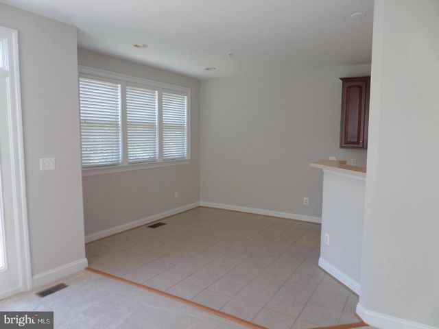 1136 KEOKUK TER NE, Leesburg, VA 20176