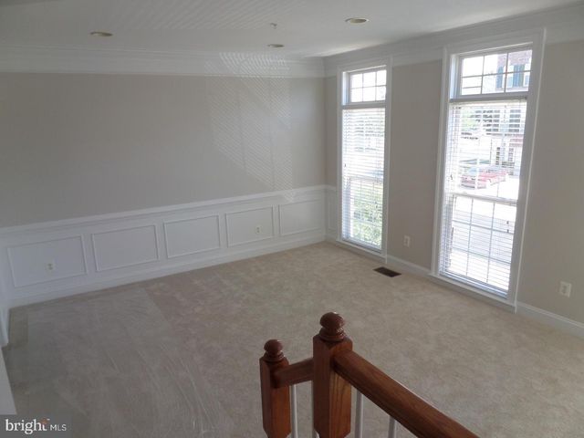 1136 KEOKUK TER NE, Leesburg, VA 20176