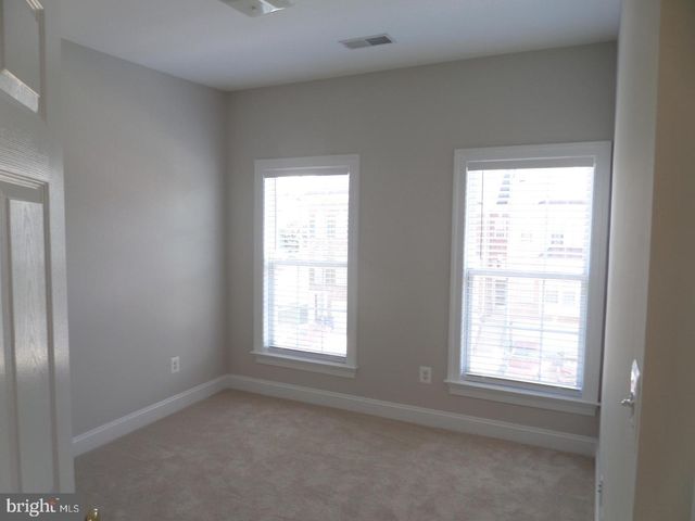 1136 KEOKUK TER NE, Leesburg, VA 20176